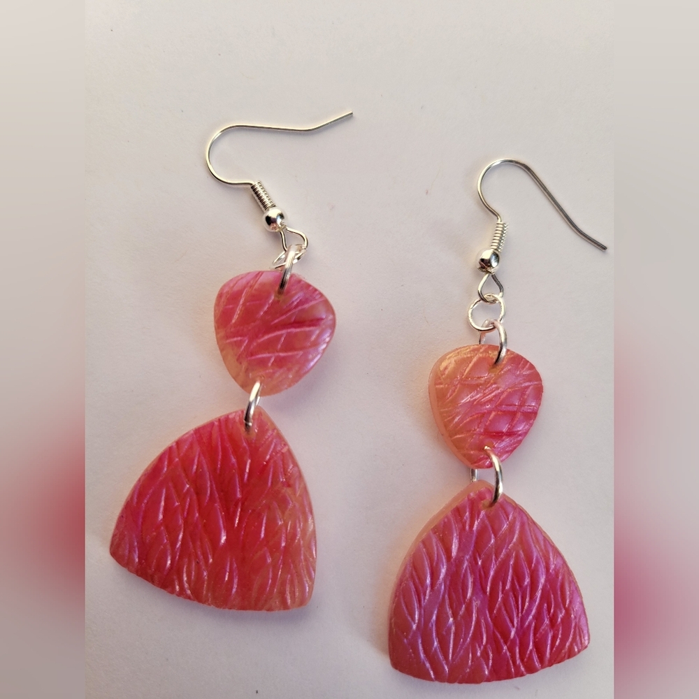 Chic Pink Textured Earrings